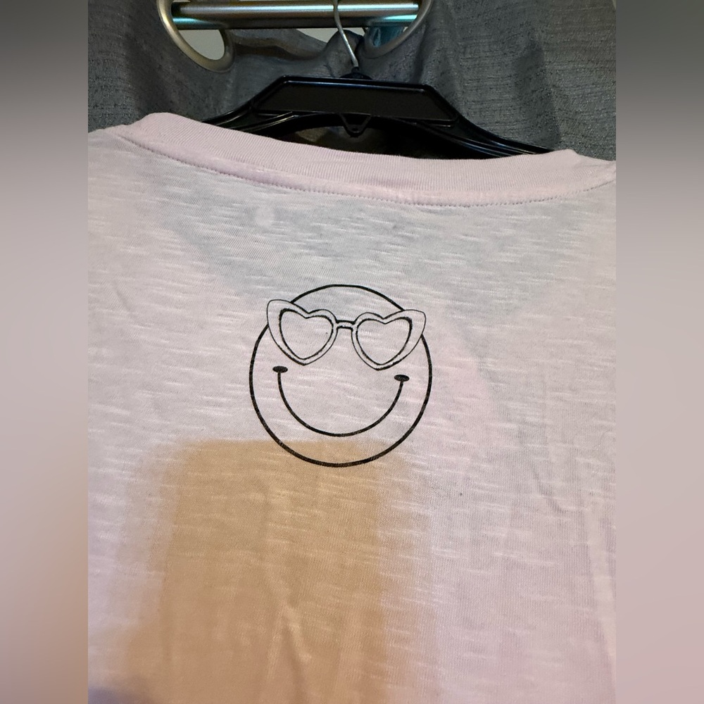 Simply Southern Somebody’s Loud Mama Smiley Face Short Sleeve Boxy Tee - Picture 5 of 6